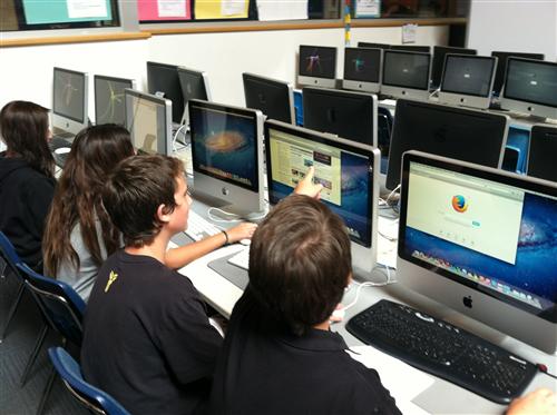 LIbrary_Computers 